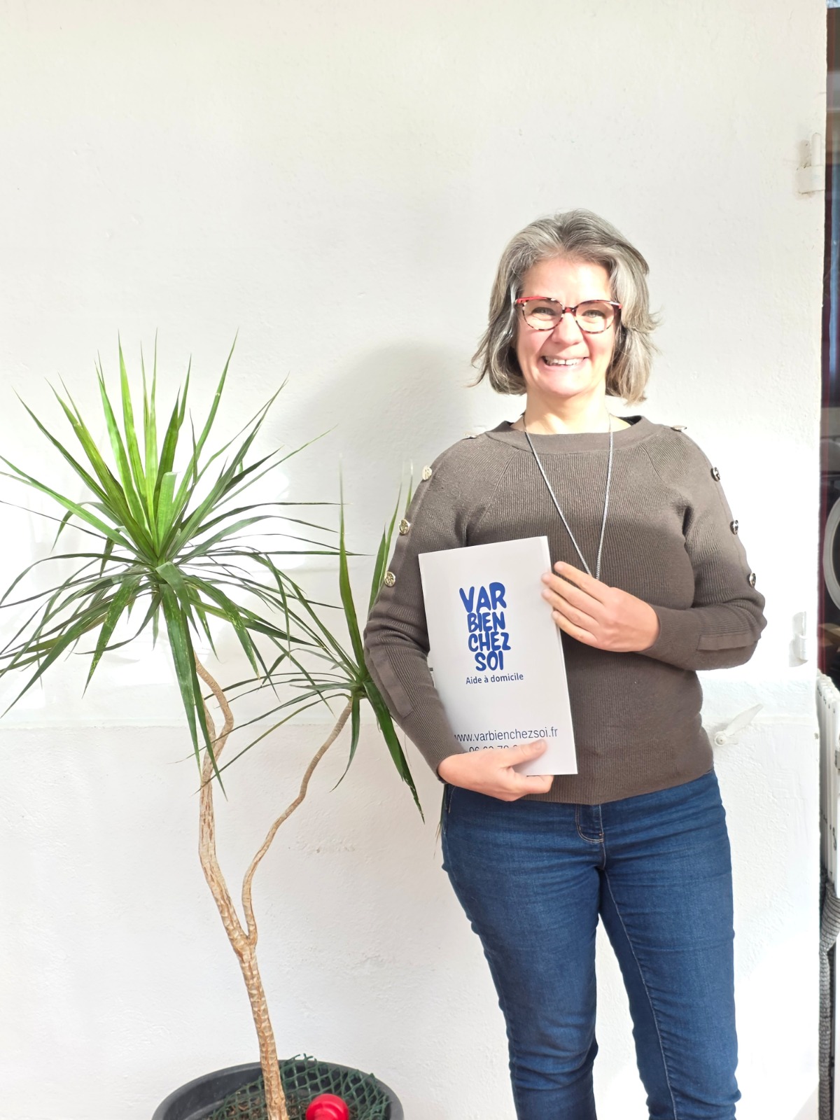 Béatrice, fondatrice de VAR BIEN CHEZ SOI, accompagne les familles du Var